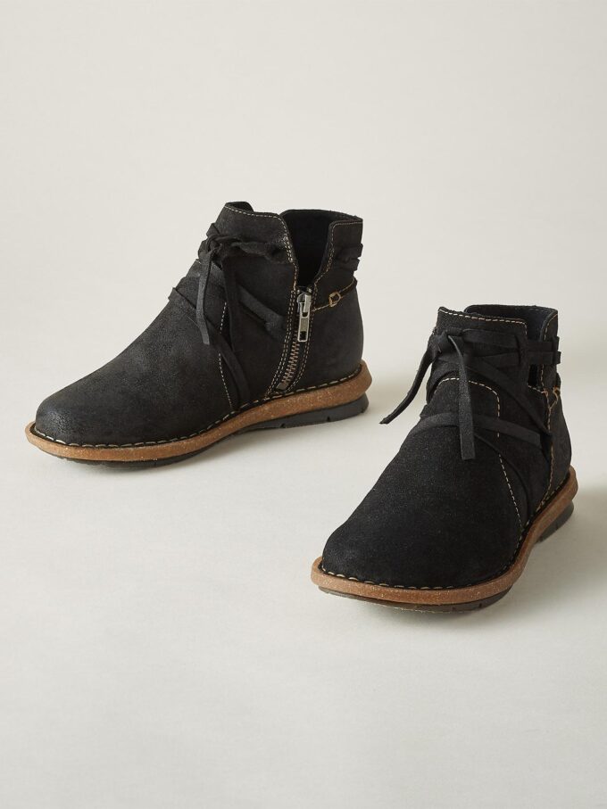 Tarkiln Chukka Boots