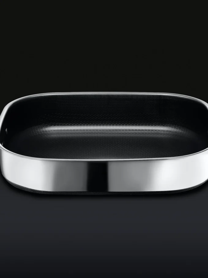 Hybrid Roasting Pan with Rack