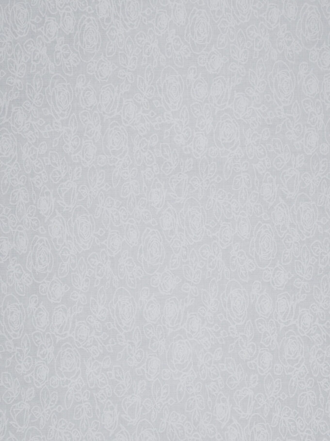 White Roses Quilt Cotton Fabric by Quilter's Showcase